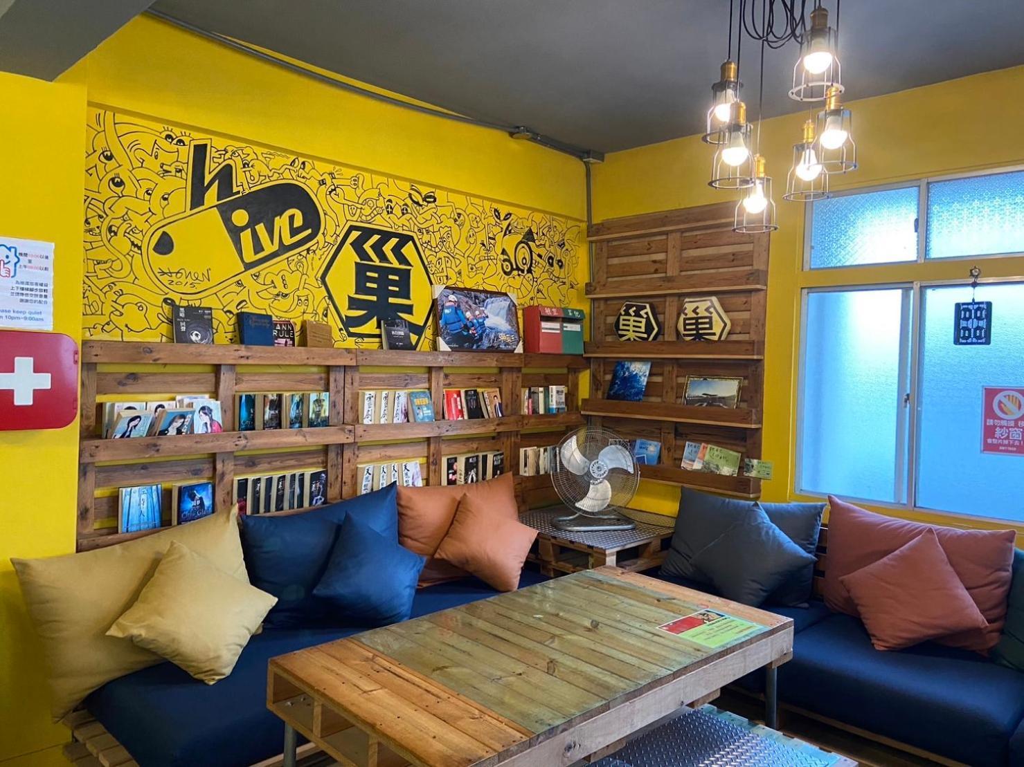 蜂巢膠囊旅店 - Hive B&B Hualien Exterior foto